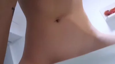 大奶妹子女上位，无毛内射极品中出